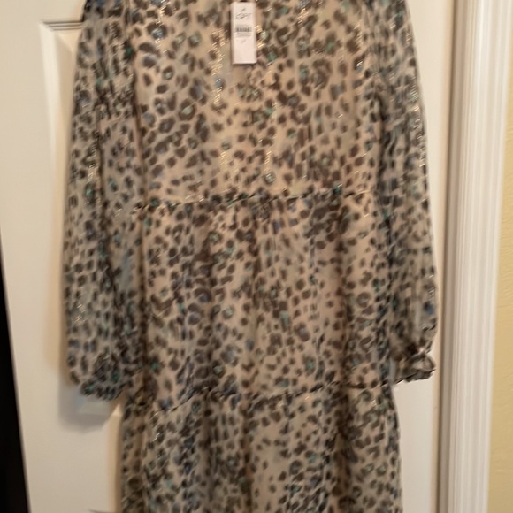 New dress with tag - Picture 5 of 5